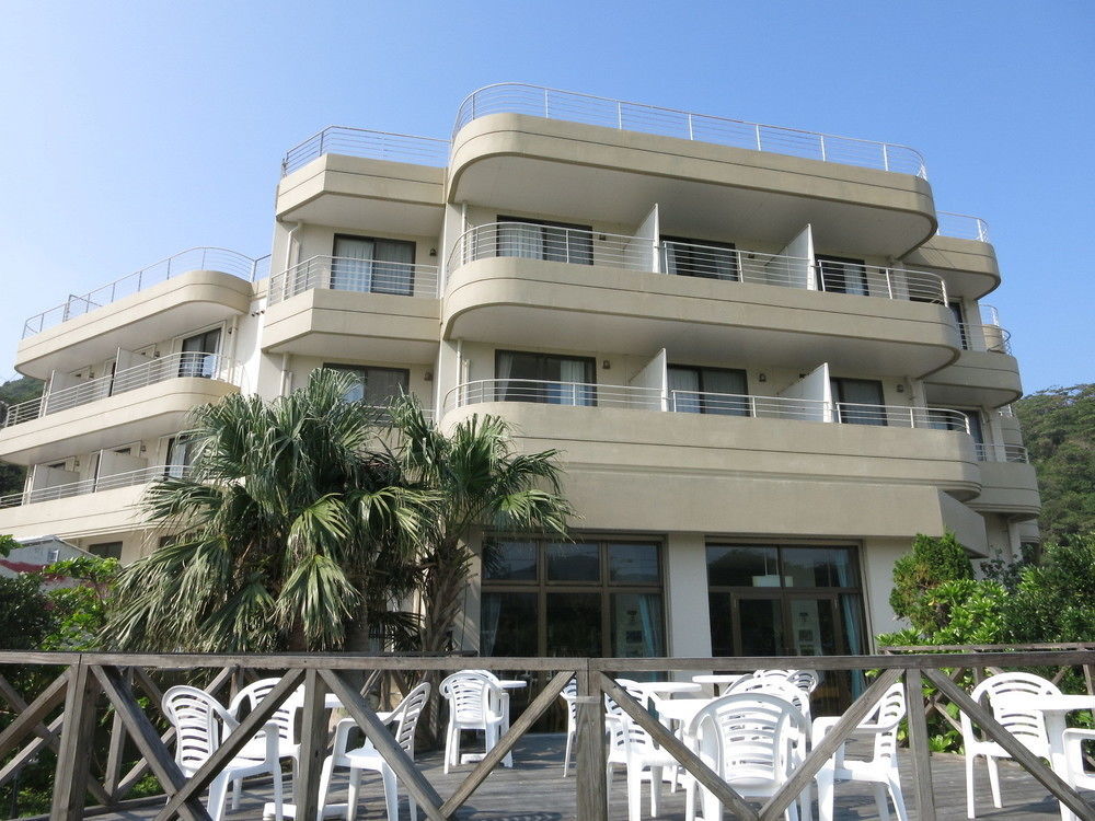 Kerama Beach Hotel Дзамами Экстерьер фото